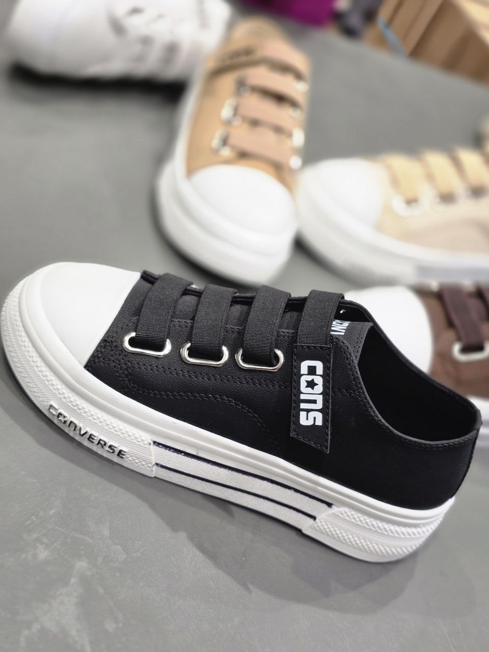 ونس  طرح CONVERSE چسب کشی | شیک،راحت، مناسب پیاده‌روی